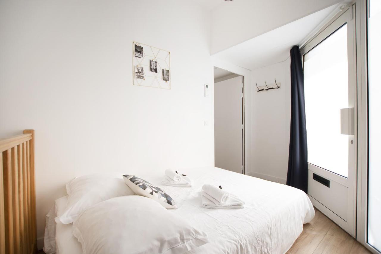 Bel Appartement Idealement Situe - Tour Eiffel Paris Luaran gambar